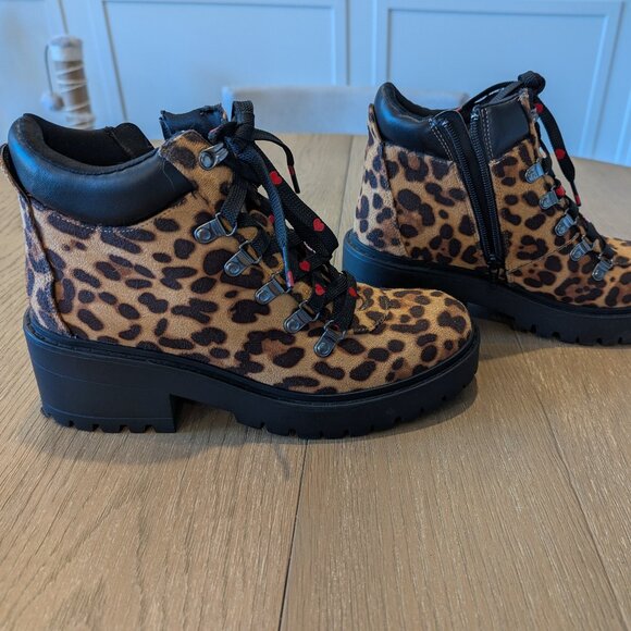 Skechers Leopard Print Teen Spirit Ankle Boots - Picture 3 of 6